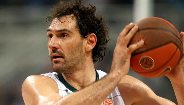Διέψευσε ότι σταματάει ο Γκαρμπαχόσα