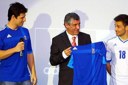H παρουσίαση της φανέλας για το EURO 2012