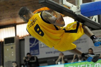 Τζέιμς: “Η ζωή συνεχίζεται”