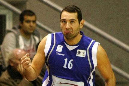 Επιστρέφει στον Αρη ο Καραποστόλου