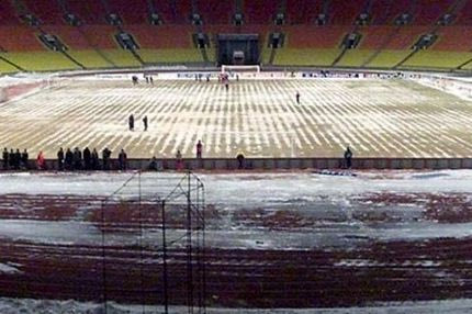 Κρίνεται η διεξαγωγή του αγώνα, πολικές θερμοκρασίες στη Μόσχα