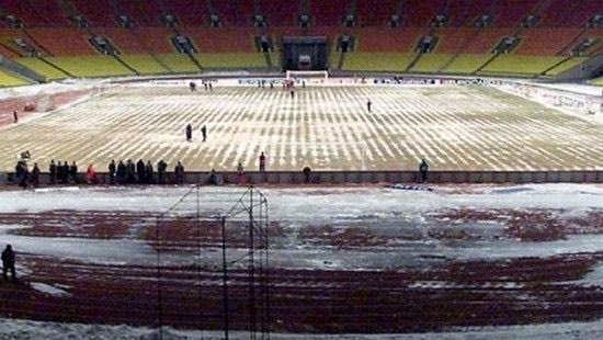 Κρίνεται η διεξαγωγή του αγώνα, πολικές θερμοκρασίες στη Μόσχα