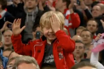 Πήγε να “βγάλει” το μάτι του για τη Λίβερπουλ