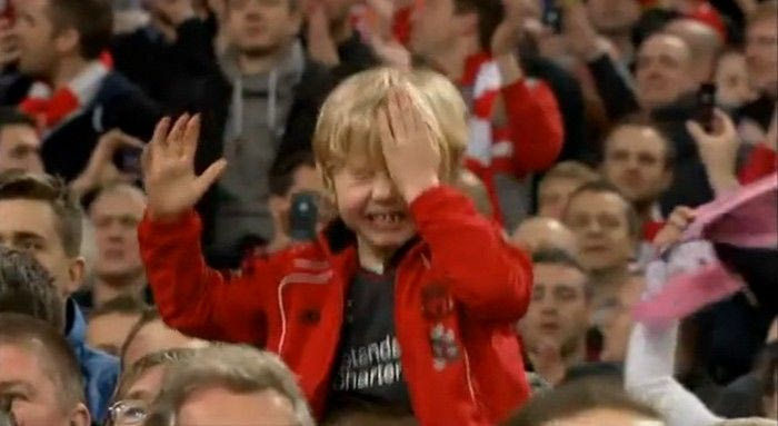 Πήγε να “βγάλει” το μάτι του για τη Λίβερπουλ