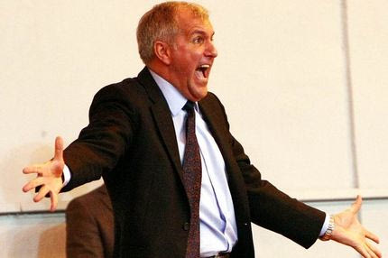 Ομπράντοβιτς: “Η καλή εμφάνιση φαίνεται στις ασίστ”. Φλεβαράκης: “Ευκαιρία για μας τέτοια παιχνίδια”