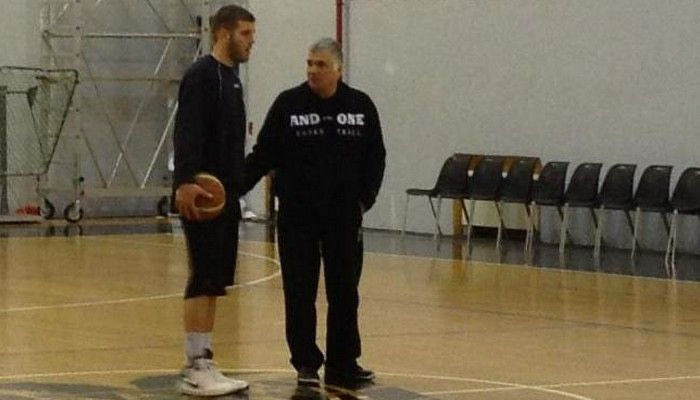 Πρώτη επαφή για παραμονή του Παππά