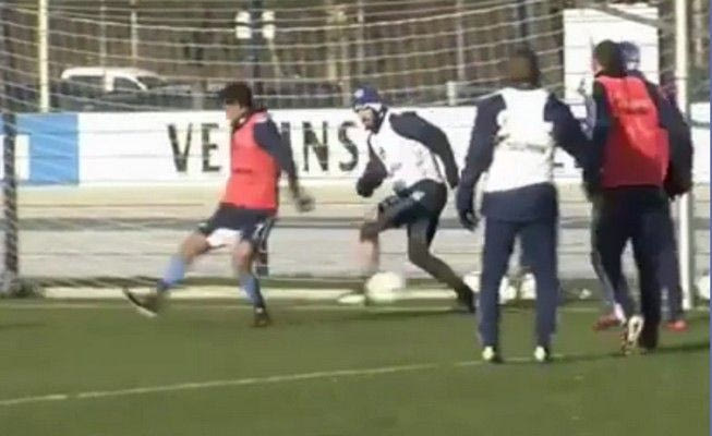 Τους έκανε χαζούς