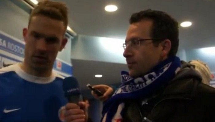 Εκνευρισμός παίκτη με ερώτηση ρεπόρτερ