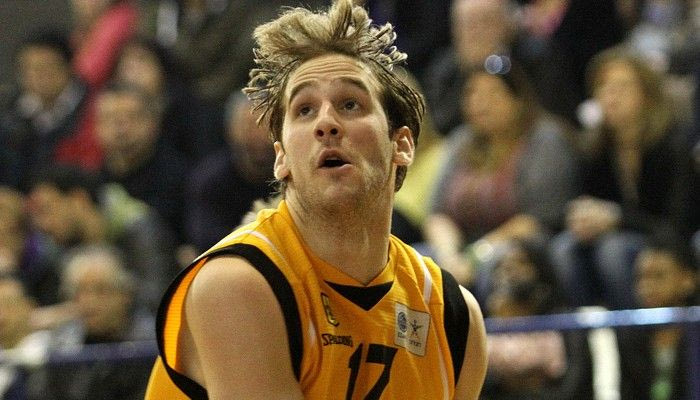 Συμφωνία με τον Βεργίνη