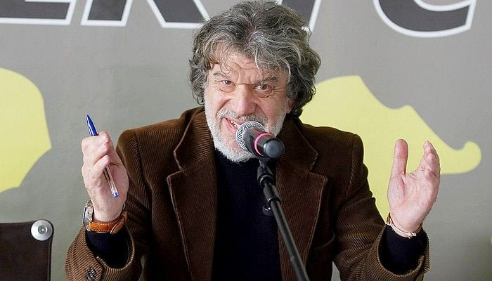 Boύρος: “Φεύγω για να απαλλάξω τον Μαύρο”