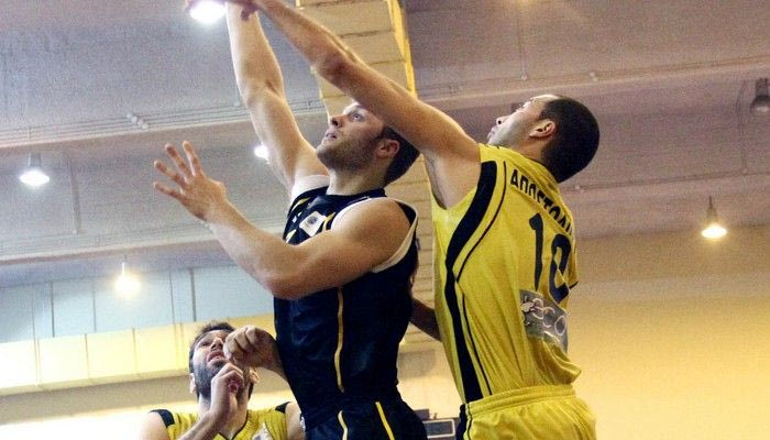 Ηλυσιακός-Αρης 74-79