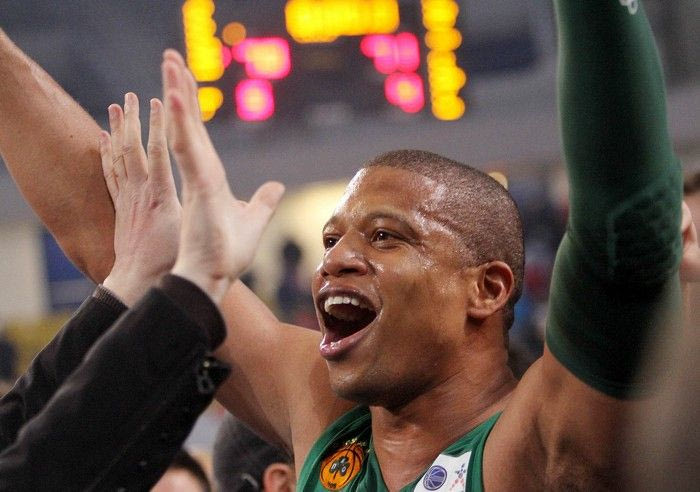 Ο τελικός πίσω από τις κάμερες