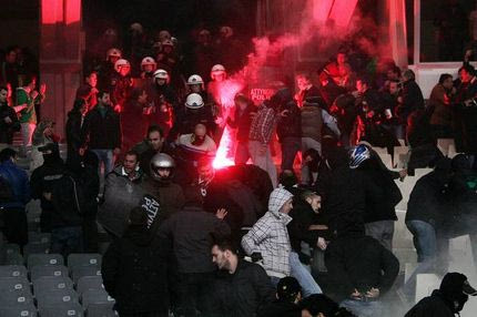 Δείτε videos από τα επεισόδια στο ΟΑΚΑ