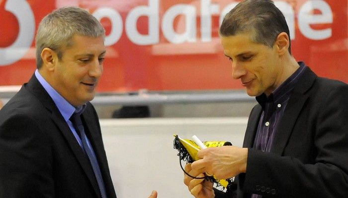 Φραγκιάς: “Ανταμοιβή οι 15 νίκες”. Λινάρδος: “Δεν ήρθαν 2-3 παιδιά λόγω μαθημάτων”