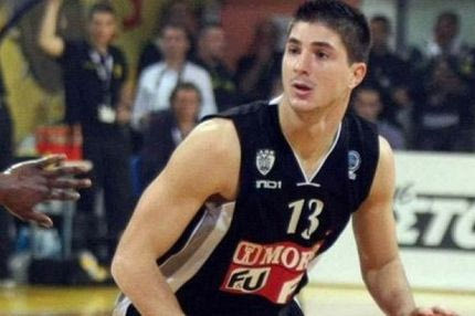 Διευκόλυνση από Γιαννακίδη, Αράπη, Ζελομοσίδη