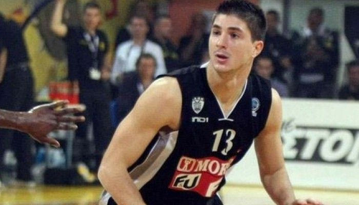 Διευκόλυνση από Γιαννακίδη, Αράπη, Ζελομοσίδη