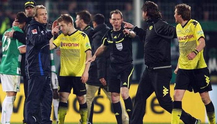 Αρνείται τις κατηγορίες περί ρατσισμού ο Γκροσκρέουτζ