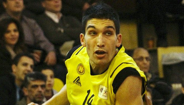 Κλείνει στην Μπιέλα ο Κασελάκης