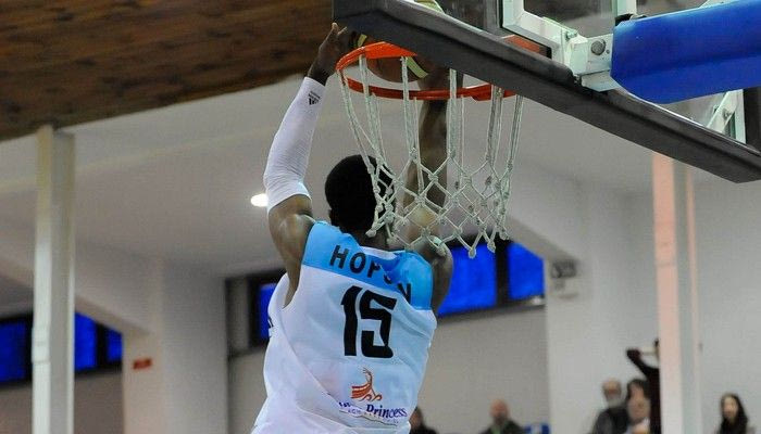 Κολοσσός – Περιστέρι 83-53