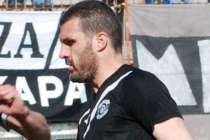 Μπήκε αλλαγή, σκόραρε με ψαλίδι και αποβλήθηκε