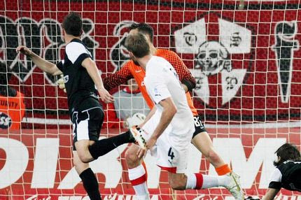 Ευχαριστήρια ανακοίνωση για την “ερυθρόλευκη” φιλοξενία