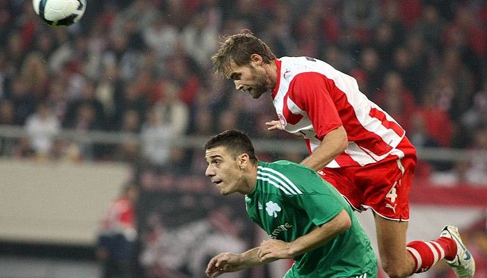 Συστάσεις για χαμηλούς τόνους στους δύο “αιώνιους”