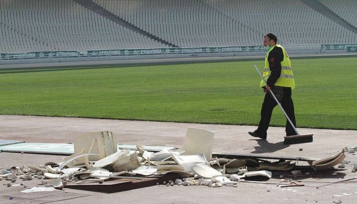 Εικόνες από την καταστροφή του ΟΑΚΑ