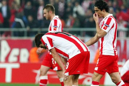 Η κριτική των “ερυθρόλευκων”