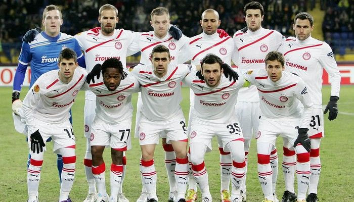 H κριτική των “ερυθρόλευκων”