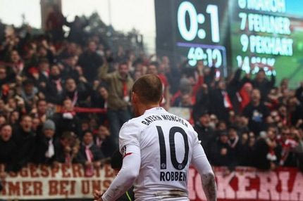 28η αγ.: Πλησίασε την Ντόρτμουντ η Μπάγερν