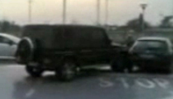 Το τρακάρισμα του αφηρημένου Μποριέλο