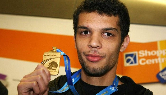 Εσύ πού ήσουν όταν έπαιρνε χρυσό ο Χρονδροκούκης;