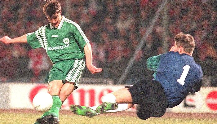 3 Απριλίου 1996: Οταν ο Βαζέχα πάγωσε το Αμστερνταμ…