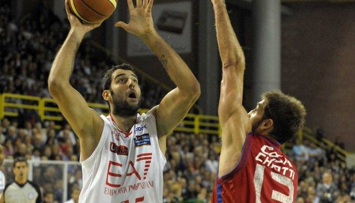 Ο Μπουρούσης οδήγησε την Αρμάνι στο 2-0
