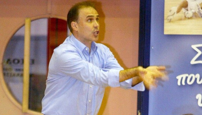 O Δάγλας στο τιμόνι της Εθνικής Γυναικών