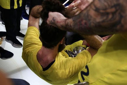 Άρεσε το… κούρεμα στον Ντατόμε