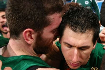 Πίσω από τις κάμερες