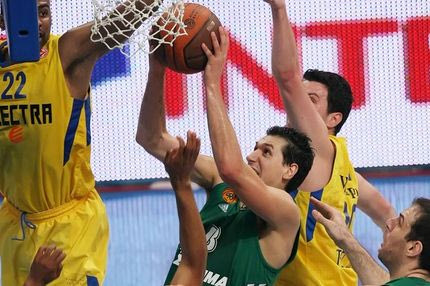 Ο μήνας του Διαμαντίδη