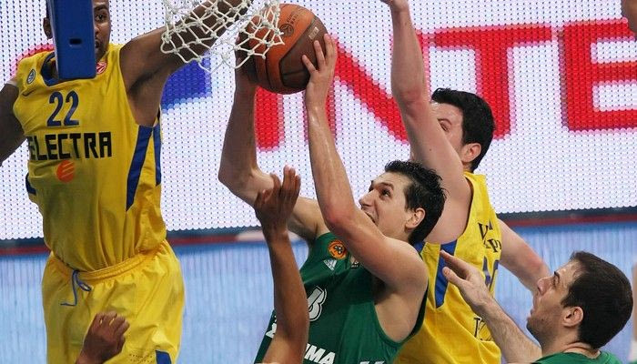 Ο μήνας του Διαμαντίδη