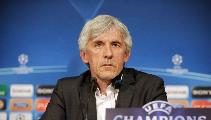 Μέρες Βονόρτα και στο βάθος ξένος