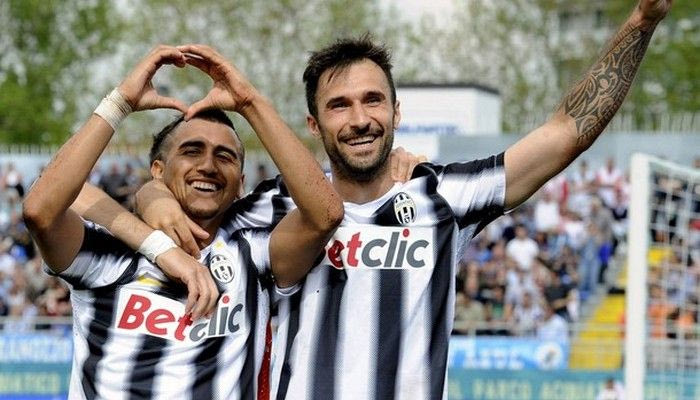 35η αγ.: Εύκολες νίκες για Γιουβέντους και Μίλαν