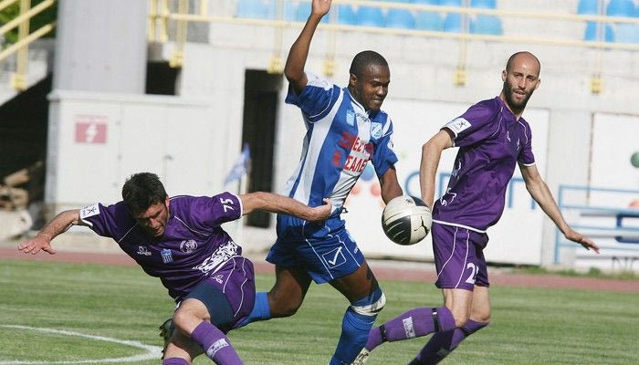 Ανεβαίνει η Καλλιθέα, 2-1 τον Ηρακλή Ψαχνών