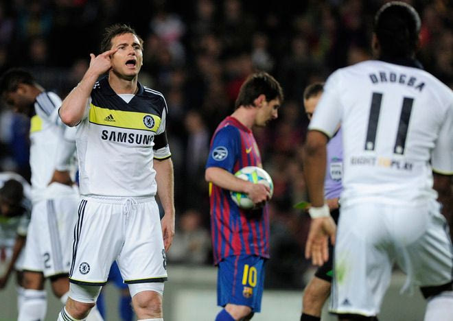 Μαθήματα ποδοσφαίρου στο “Καμπ Νου”