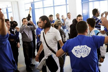 Πανηγυρικό κλίμα στο αεροδρόμιο