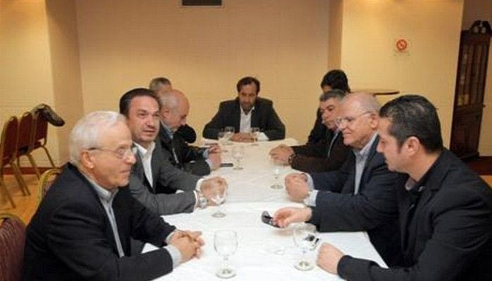 Κουράκη απόντος, αλλά σε καλό κλίμα η συνάντηση των πρώην προέδρων