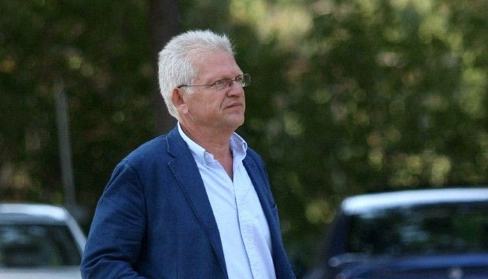 Σαρρής στο Contra.gr: “Να εφαρμόζεται ο νόμος χωρίς… εκπτώσεις”