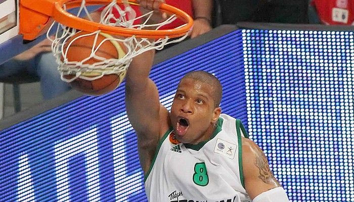 Και επίσημα στη Φενέρ ο Μπατίστ