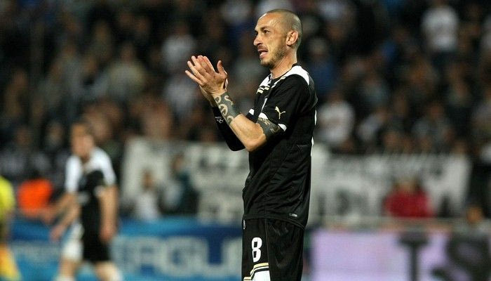 Τσιρίλο: “Θα συνεχίσω να παίζω ποδόσφαιρο”