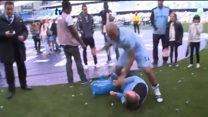 Κανένας δεν γλιτώνει από τον Ντε Γιονγκ