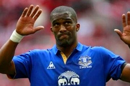 Ανανέωσε ο Ντεστέν